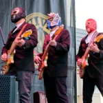 Los Straitjackets